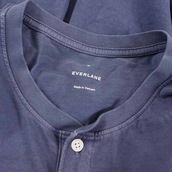 Everlane Essential Organic Cotton Garment Dyed BLue Short Sleeve Henley Sz M - Picture 6 of 8